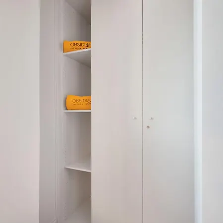 Obsidian Zafiro Amarilla Golf * サンミゲル・デ・アボナ