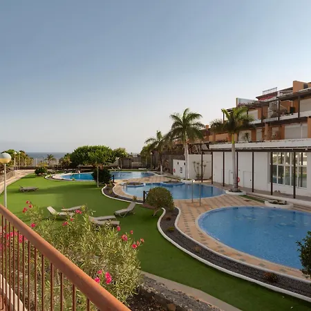 Obsidian Zafiro Amarilla Golf * サンミゲル・デ・アボナ